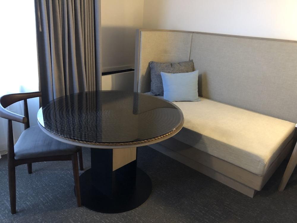 Doubletree By Hilton St. John'S Harbourview Hotel Bagian luar foto