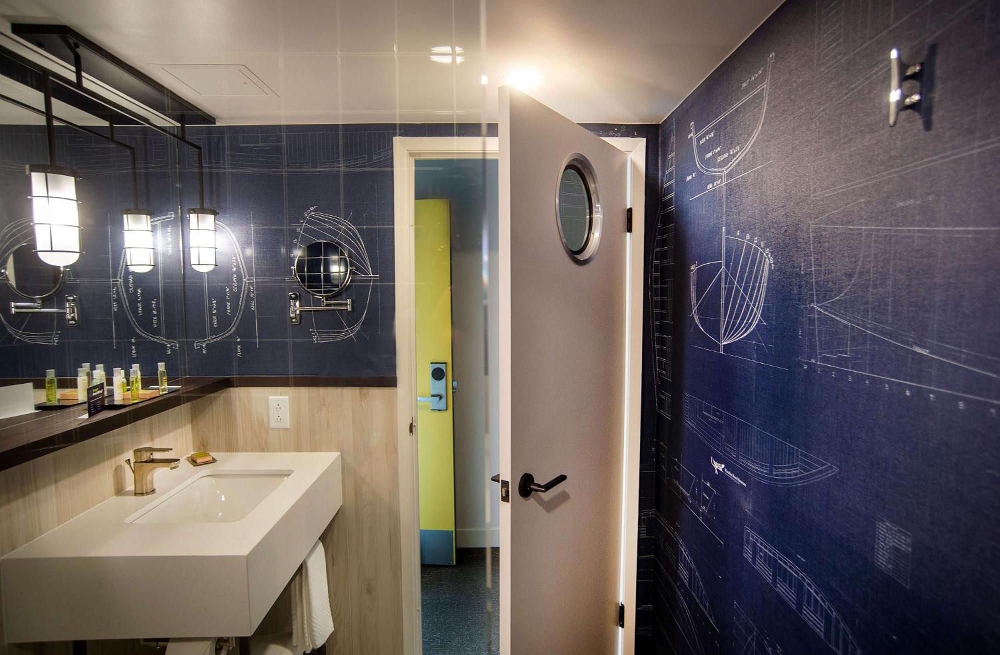 Doubletree By Hilton St. John'S Harbourview Hotel Bagian luar foto